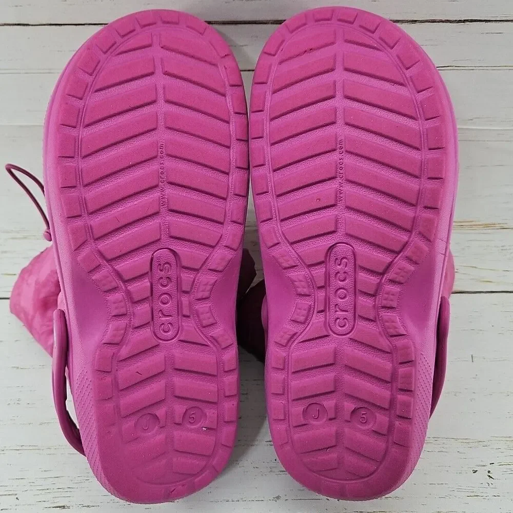 Crocs Neo Puff Boots Pink Youth Size J5 Classic Faux Fur‎ Fleece Lined 207940